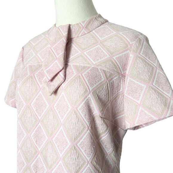 Vintage Pink Geometric Midi Dress - Picture 2 of 4